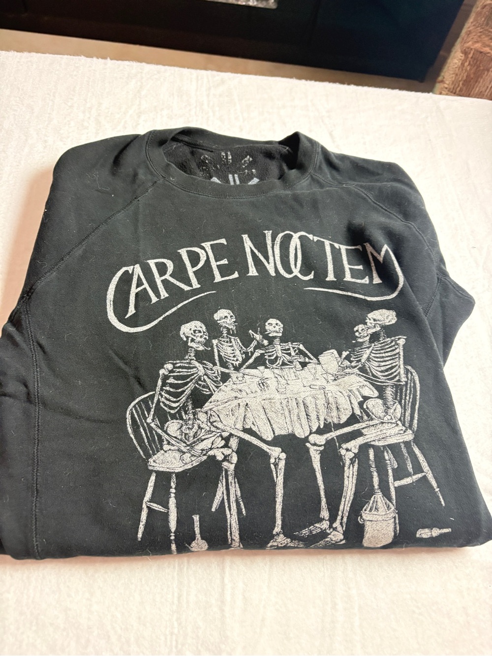 Black 'Carpe Noctem' Graphic Crewneck Sweatshirt